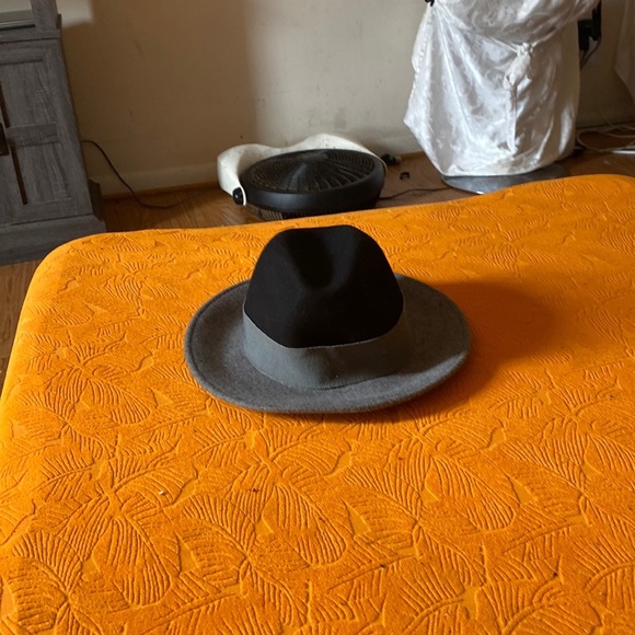Jazzy grey and black felt hat nice sexy crazy cool